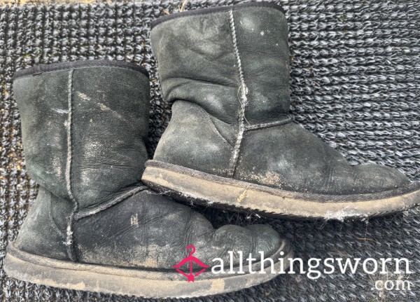 Black Trashed Worn Out Boots 🖤