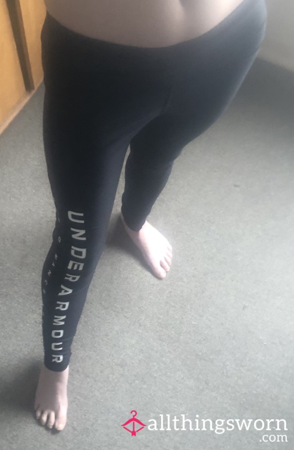Black UnderArmour Tights