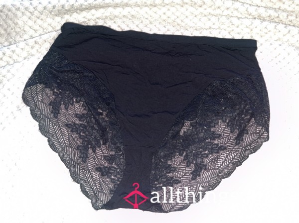Black Underwear With A Lace Back 🖤