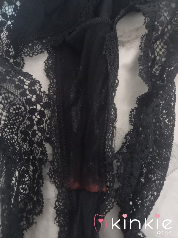 Black Used Lacey Thongs Worn 48 Hours 🥰🥰