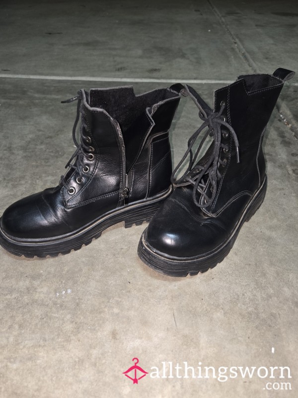 Black Used Well Combat Boots