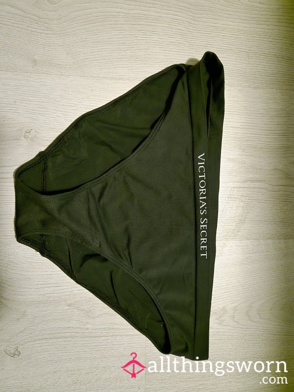 Black Victoria Secret 🙊