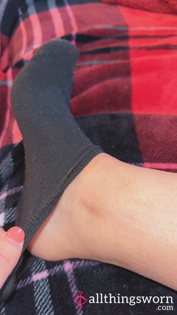 Black Vince Camuto Ankle Socks