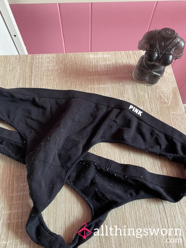 Black VS Thong