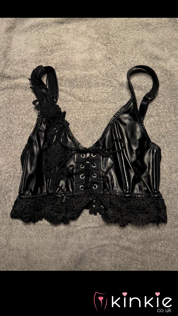 Black Wet Look Bra - Pregnant Mama