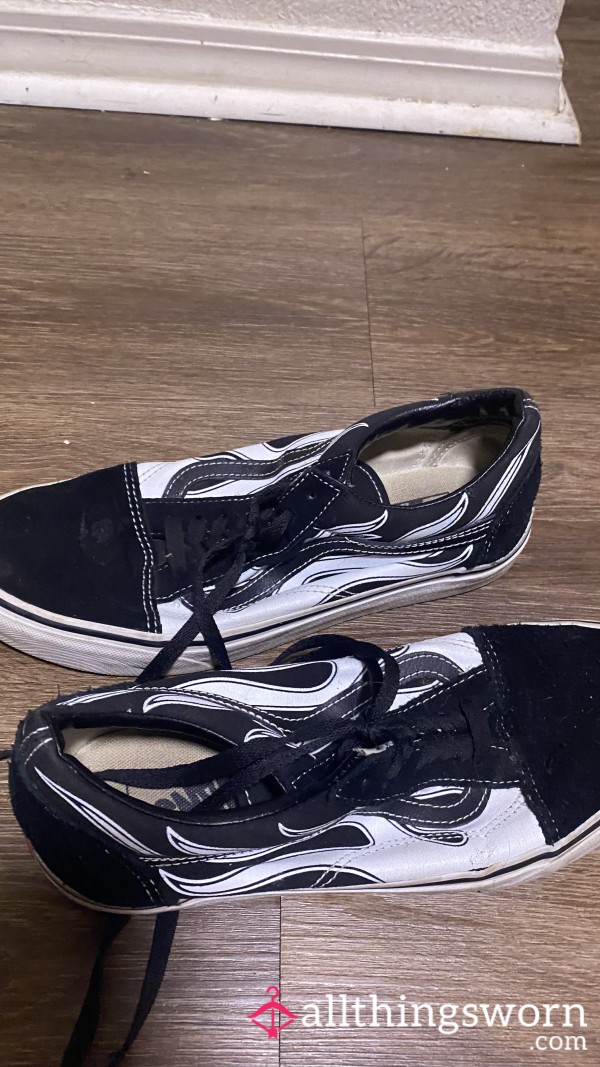 Black White Flame Vans