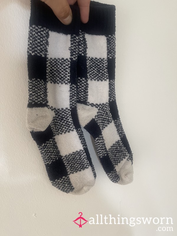 Black & White Fluffy Chequer Socks – Years Of Shared Wear & Feet Photo Set.