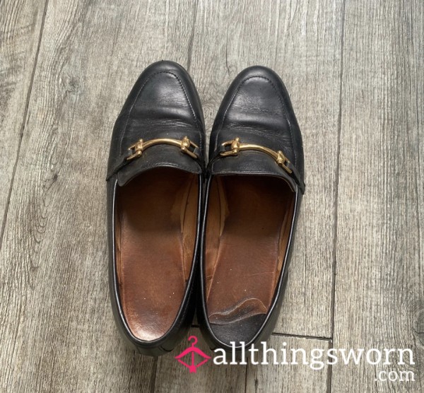 🌸SOLD🌸Black With Gold Loafers🥵Wellworn|Stinky