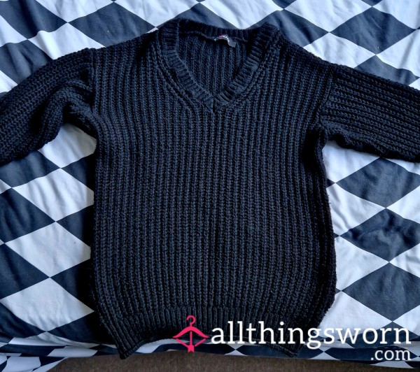 Black Woolly Jumper – Cozy, Soft & Well Worn