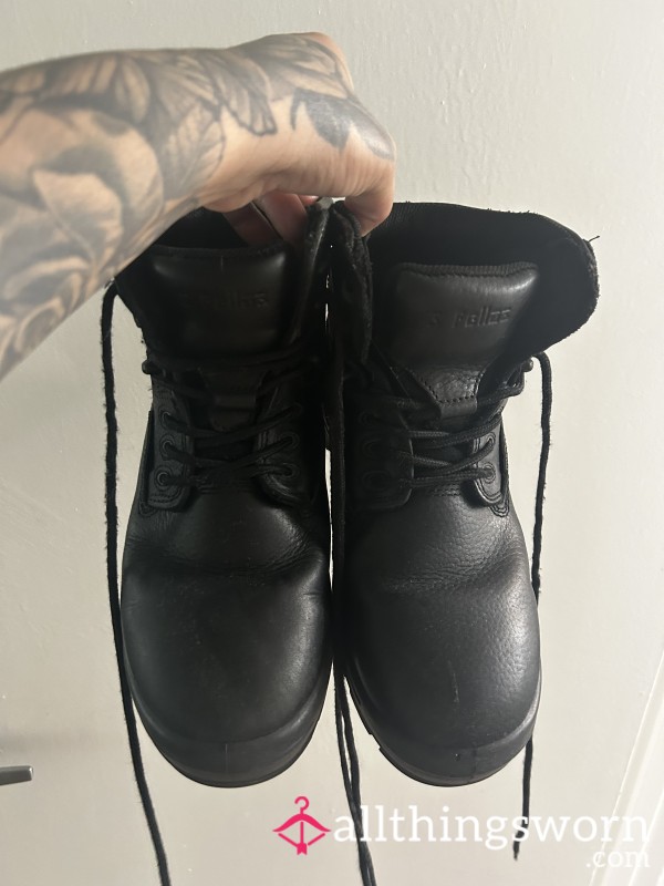 Black Work Boots 🥾