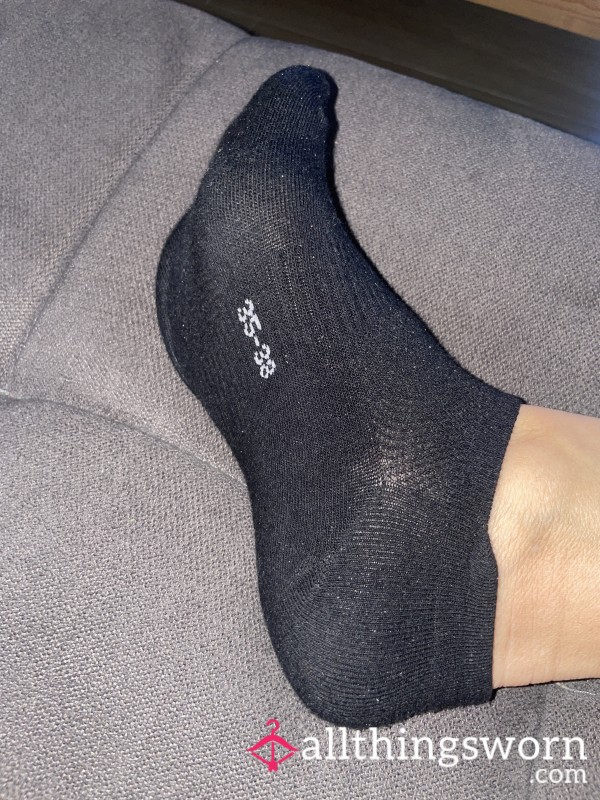 Black Worn Sneaker Socks