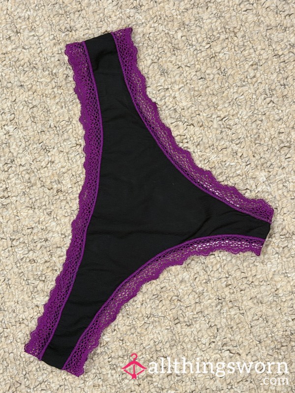 Black/Purple Thong 💜