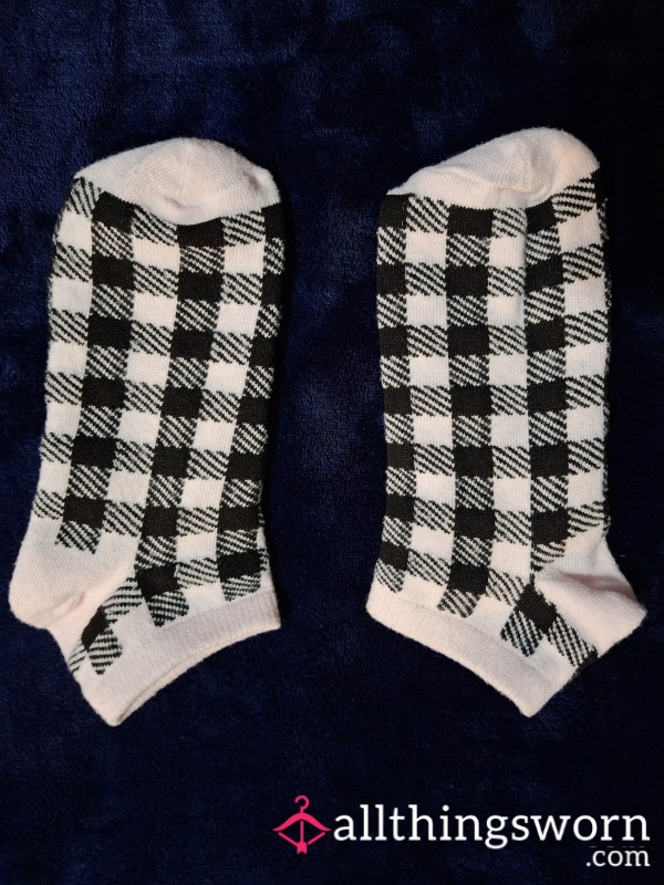 Black/White Plaid Ankle Socks