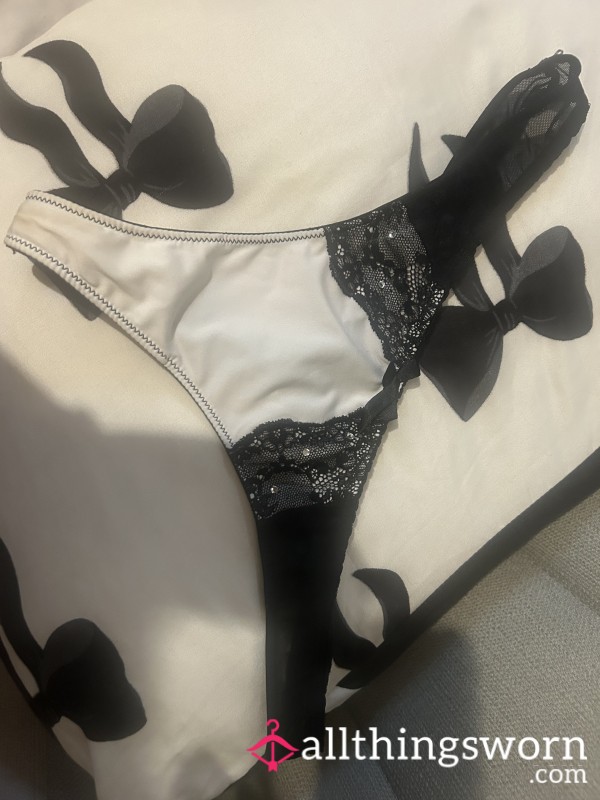 Black&white Thongs Just Taken Them Off Now Worn Them For 36 Hours There Absolutely Stinking Of Juices Don’t Miss Out On These Can Post Tomorrow Morning