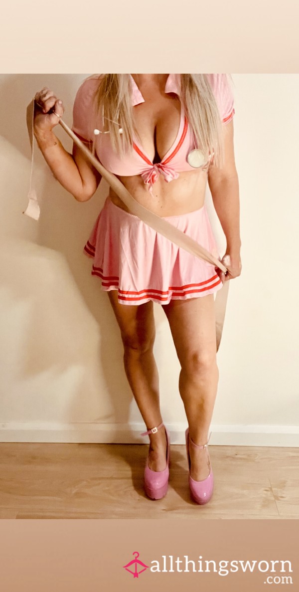 🍆Nurse Ca**ie Rates Your D*ck😻