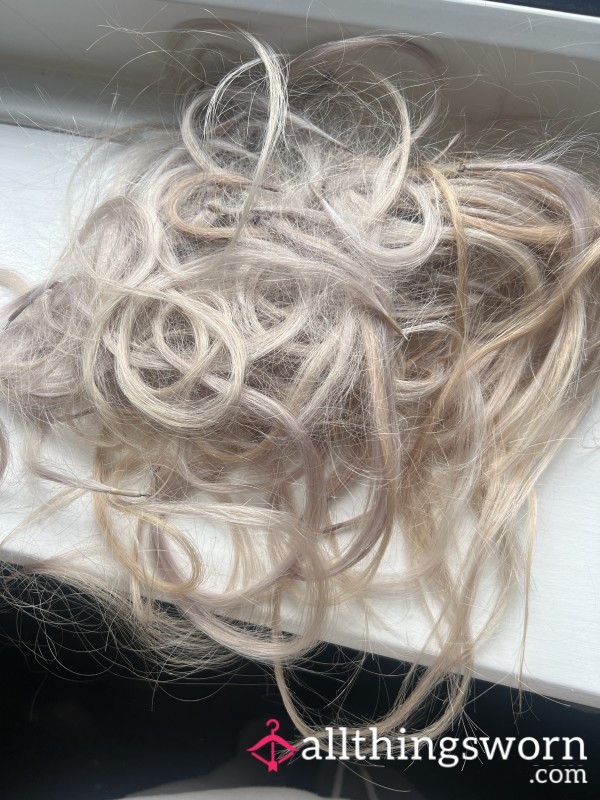 Blonde/silver 22” Hair