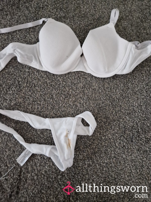 B***dstained Panties & Bra