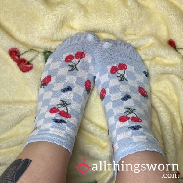 Blue Checked Berry Trainer Socks – 24hr Wear 🍓🫐🍒