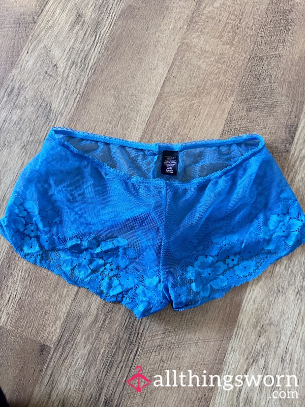💙 “Blue Crush” – Victoria’s Secret Lace Boyshorts (Small)
