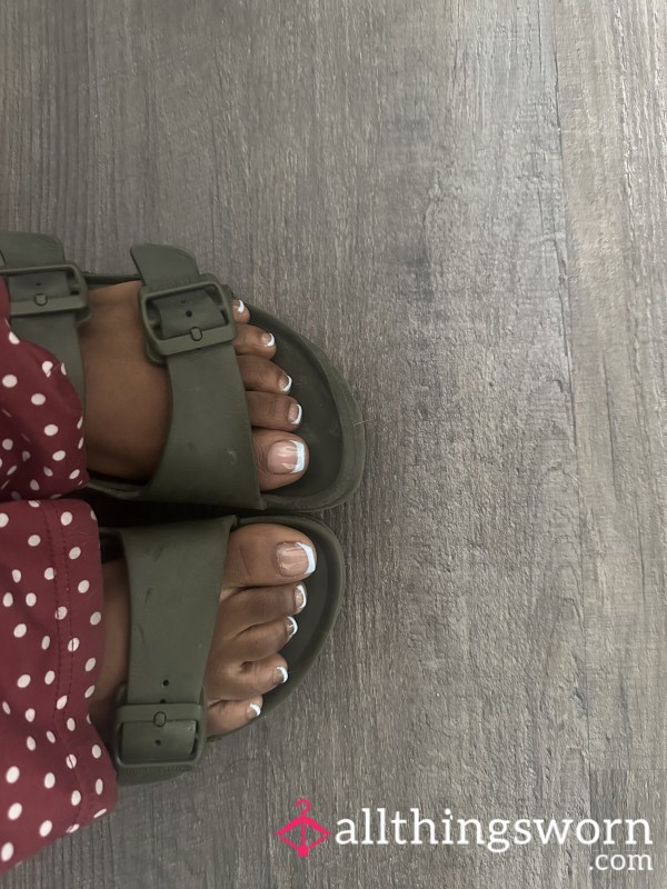 Blue French Tip Feet Pics 😍