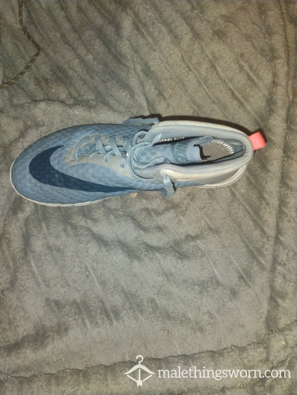 Blue Nikes Size 13