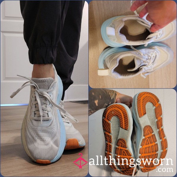 🧡🩵 Blue Orange & Cream Avia Comfort Sneakers, Well Worn, Stinky: IN NEED OF A NEW HOME!