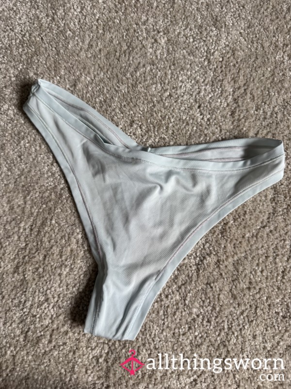 Blue Seamless / Silky Feel Thong XS