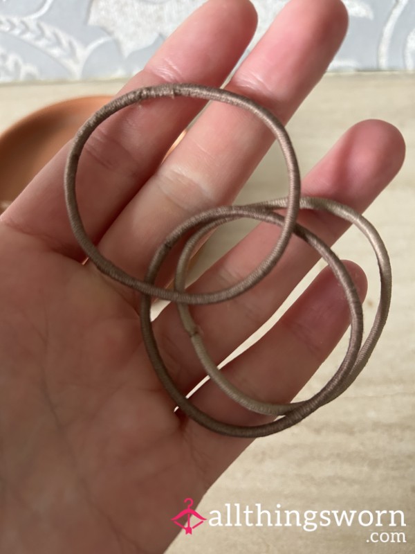 Bobbles Well Worn Will Receive 3 Bobbles