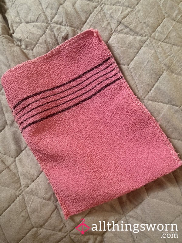 Body Exfoliation Glove – Used Daily For 3 Months 💦😏