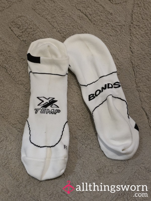 Bonds Temp Socks.