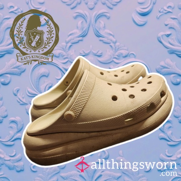 Bone Crusher Crocs 💀👣 | Tan Platform Crocs US 9