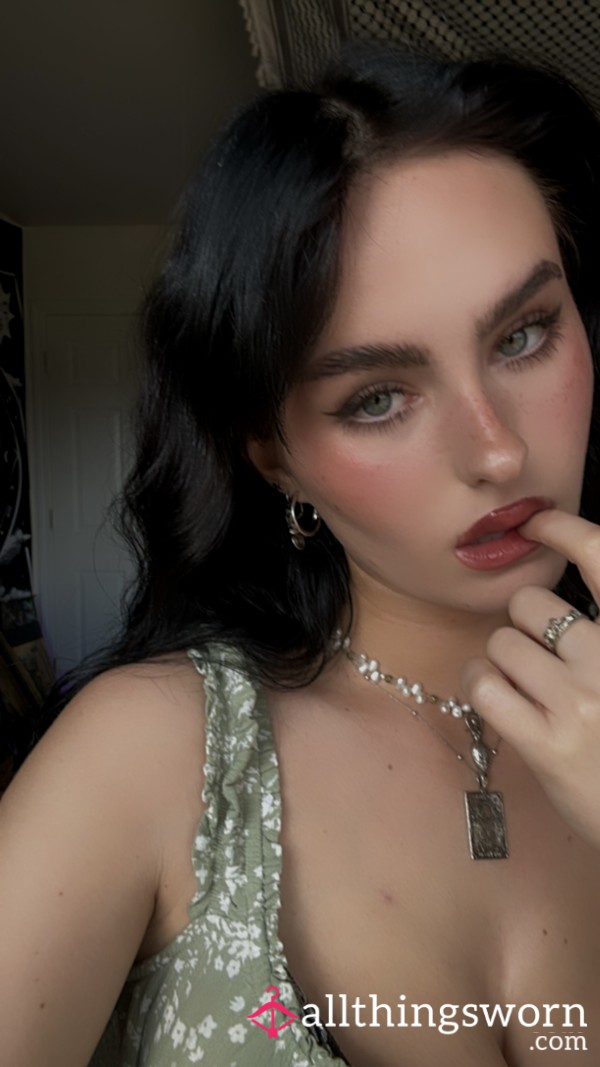 Boob/Nipple Play And Ma**age