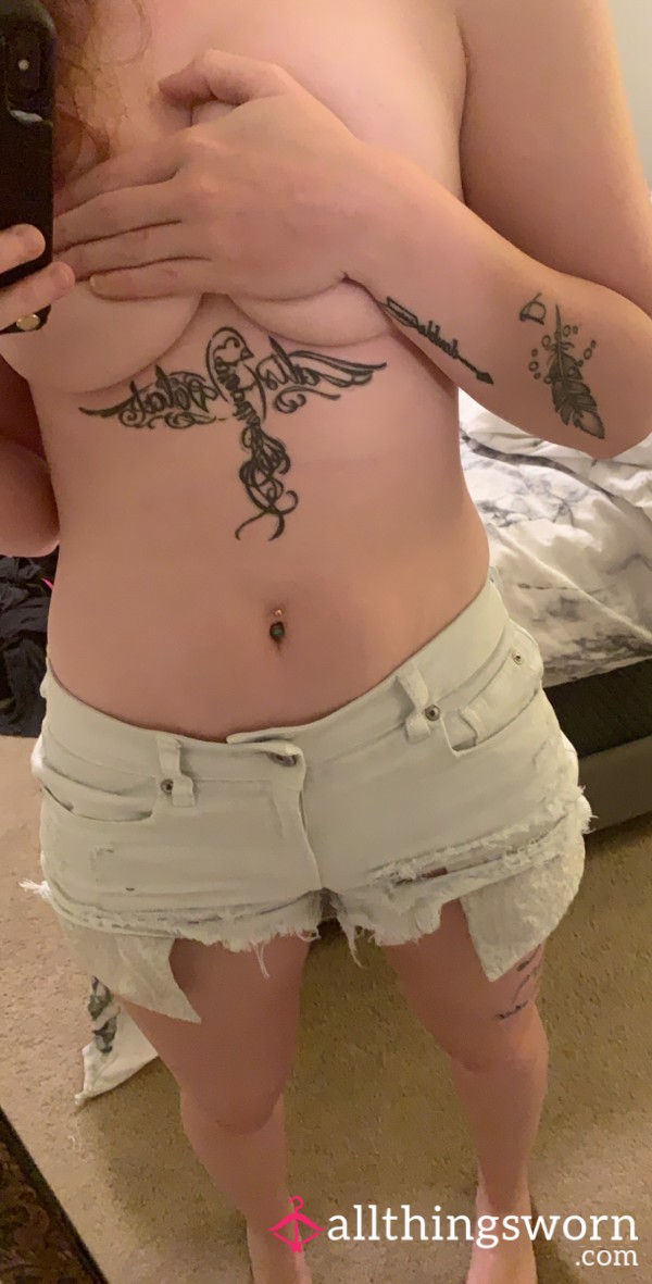 B**bs, Booty, & 😽