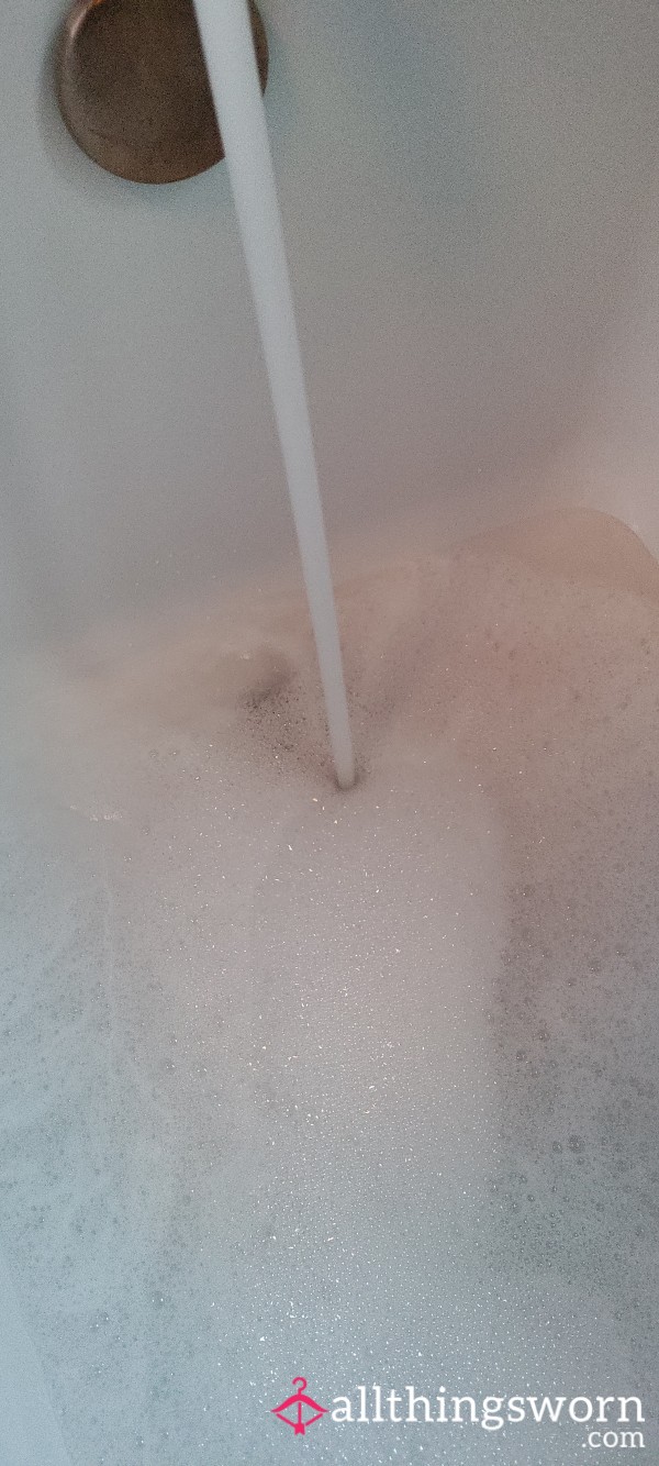 B**bs, Bush & Bubbles