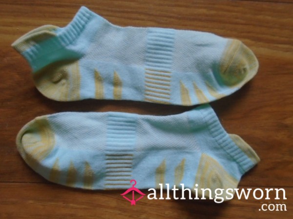 🧦Book To Wear 🧦🥰