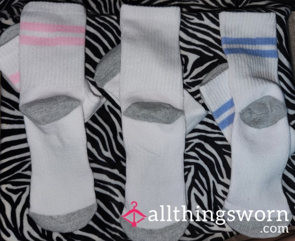 Book Your Wear: Low Crew Cut Socks