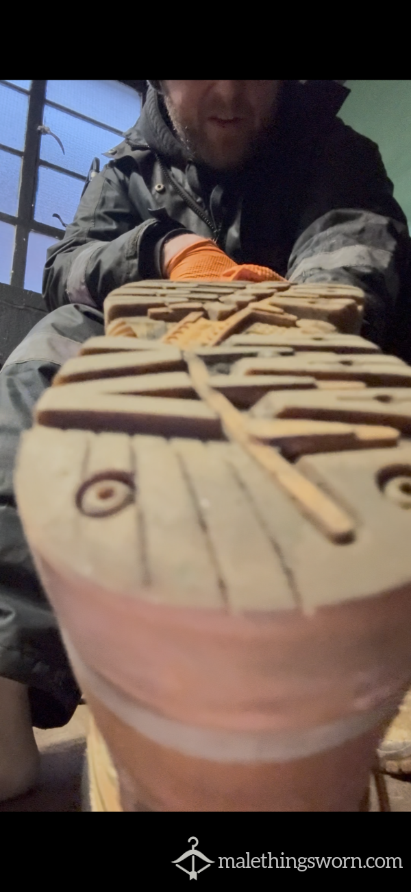 Boot Worship Humiliation With Poppers Que 2