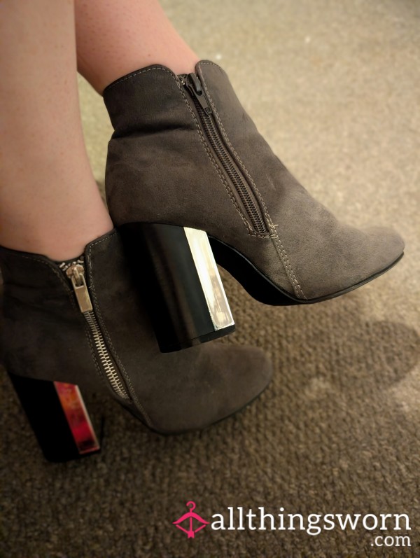 Boots - Ankle Boots With Zip Detail- Well Worn