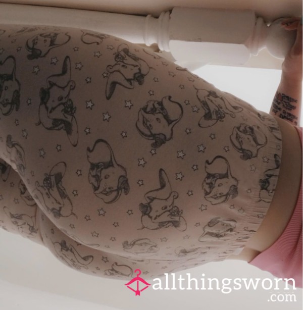 Booty Cheeks, In A Thong Or Just Bare🤤😍