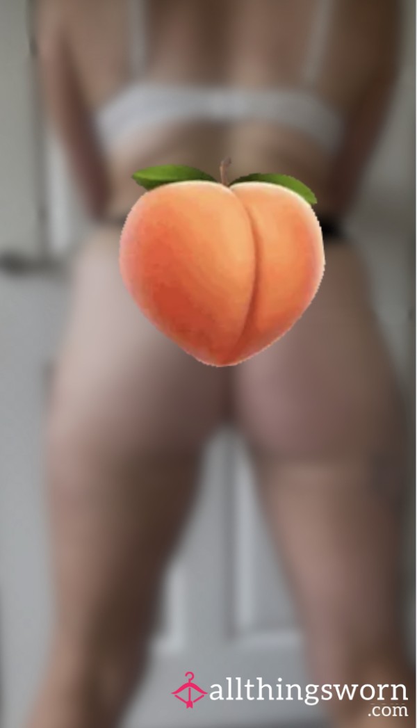 Booty In Motion 🍑