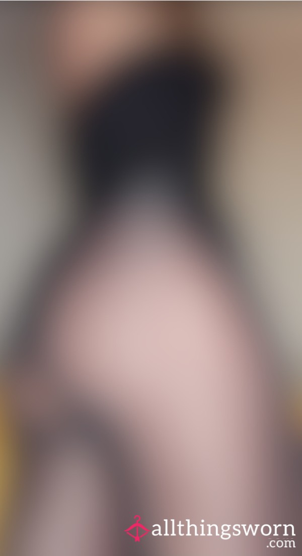 Booty, Oily Nylons, Little Black Boots & Body Suit Photos 📸