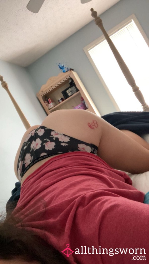 Booty With A Cherry On The Side🍑🍒