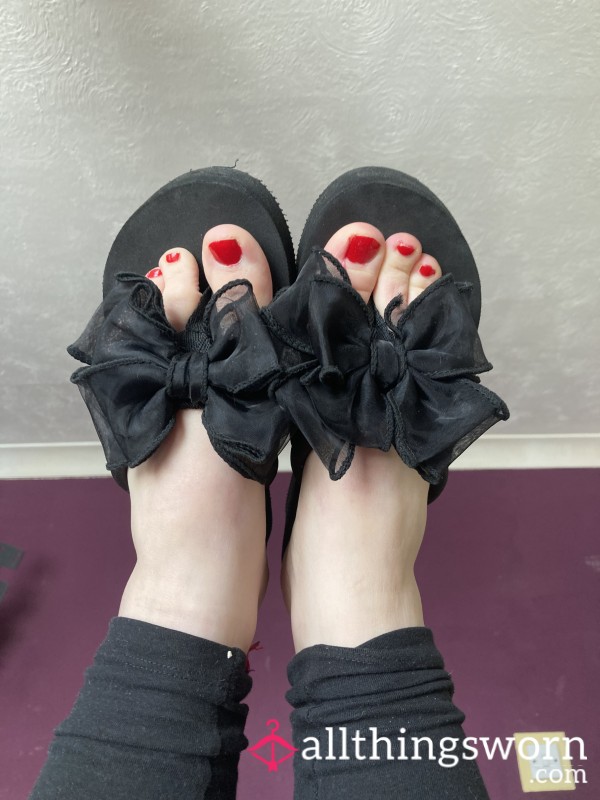 Bow Wedge Sandals