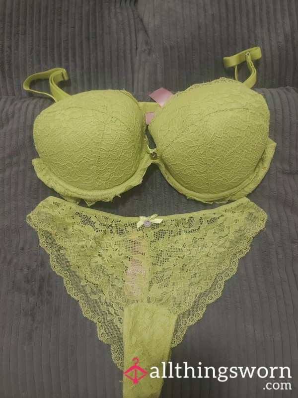 ✨️ BRA AND PANTIE SET ✨️