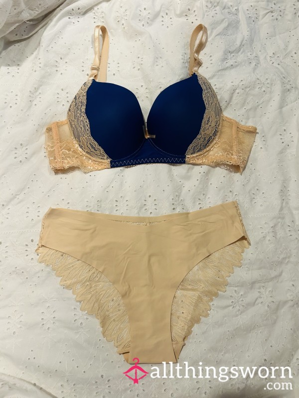 BRA AND PANTY SET!!