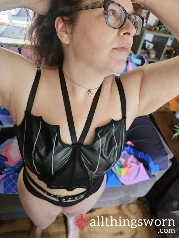 Bra Halter Top🖤