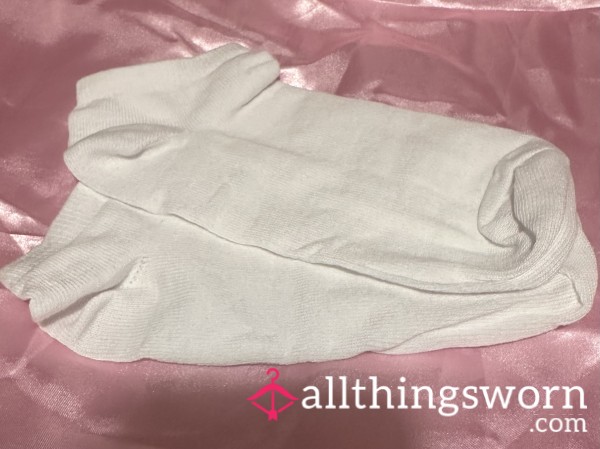 24 Hour Wear White Socks