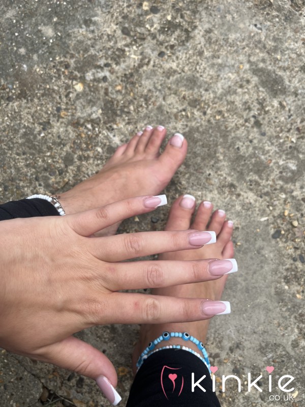 Brand New Pedicure 🤭 Cla**y French Tip For Your Favourite Sl*t 🌹