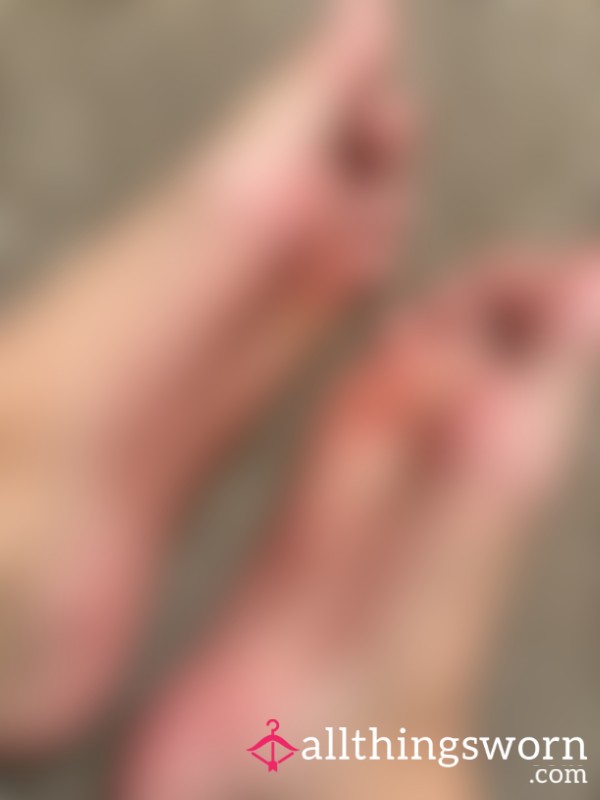 •	“Bratty Feet, Fresh Shot - Tip To Lick With Your Eyes 😈”