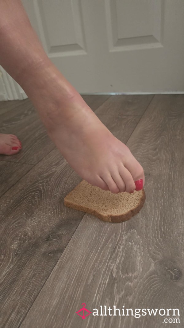 Bread 🍞 Crushing